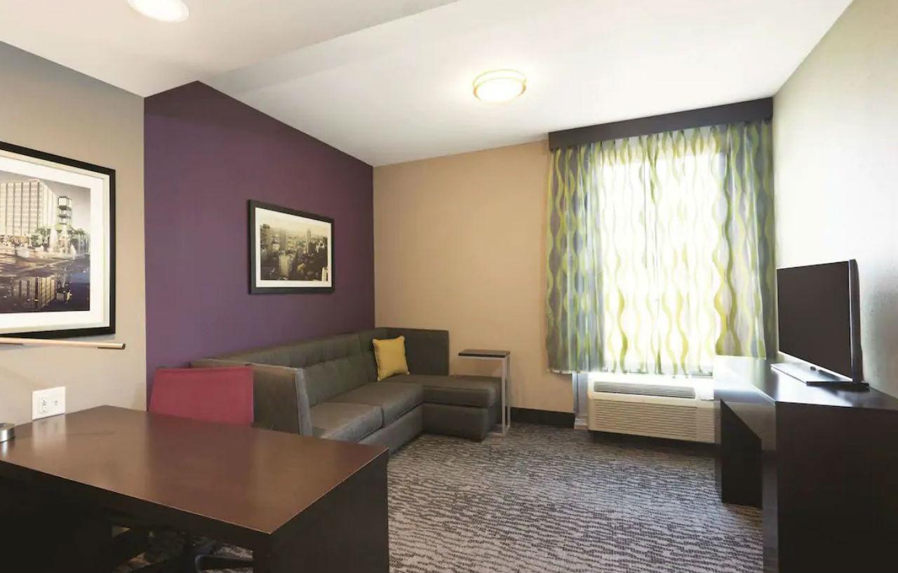 La Quinta By Wyndham Downtown Hotel